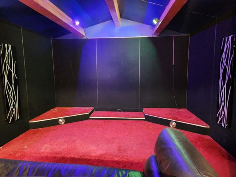 Maison - 200 m² - 6 pièces