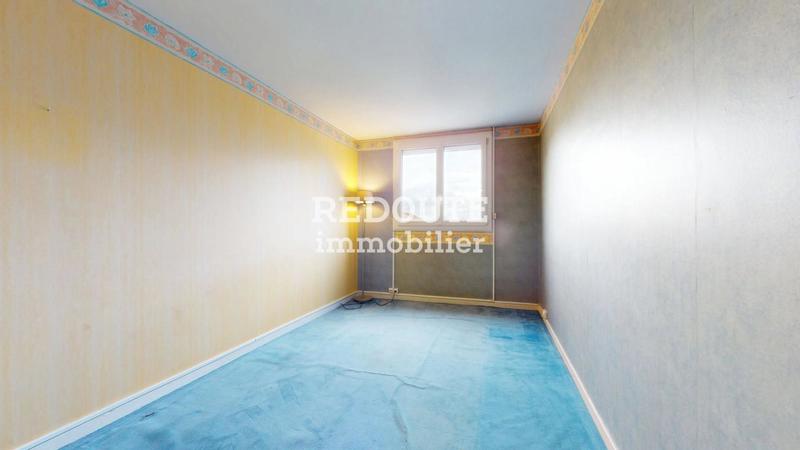 Appartement - 94 m² - 5 pièces