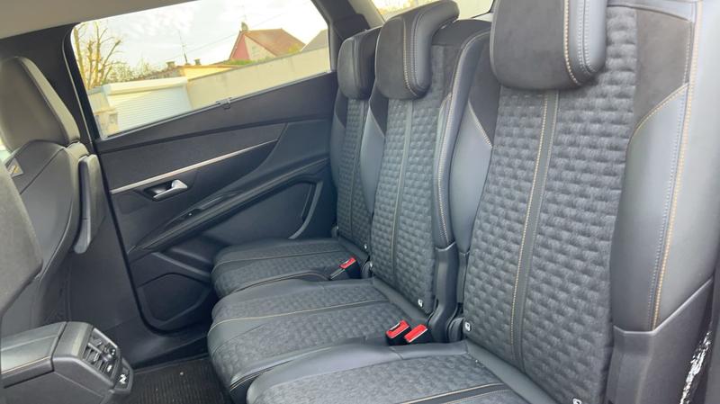 Peugeot 5008 II 1.2 PureTech 130 Eat8 Roadtrip