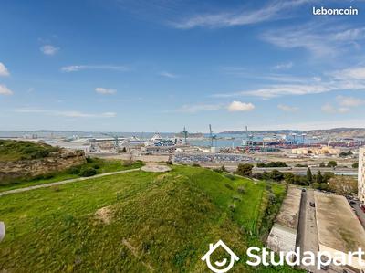 Chambre - 70 m² - 1 pièce