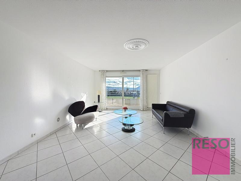 Appartement - 93 m² - 3 pièces