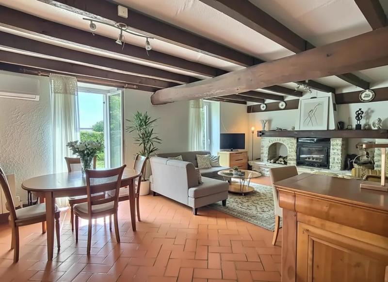 Longère - 241 m² - 8 pièces