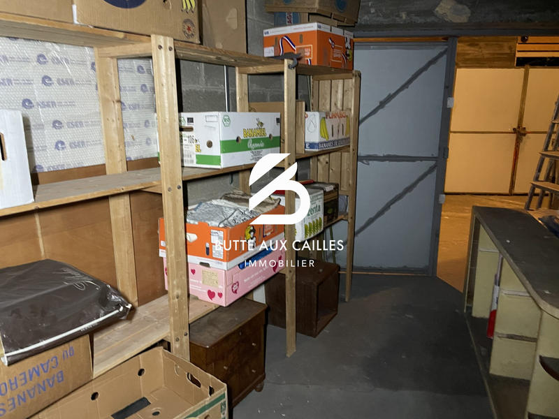 Parking / Garage - 16 m²