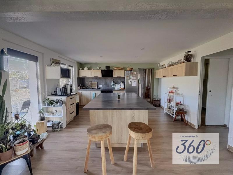 Maison - 192 m² - 7 pièces