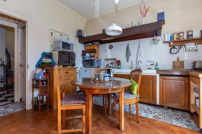 Maison - 210 m² - 8 pièces