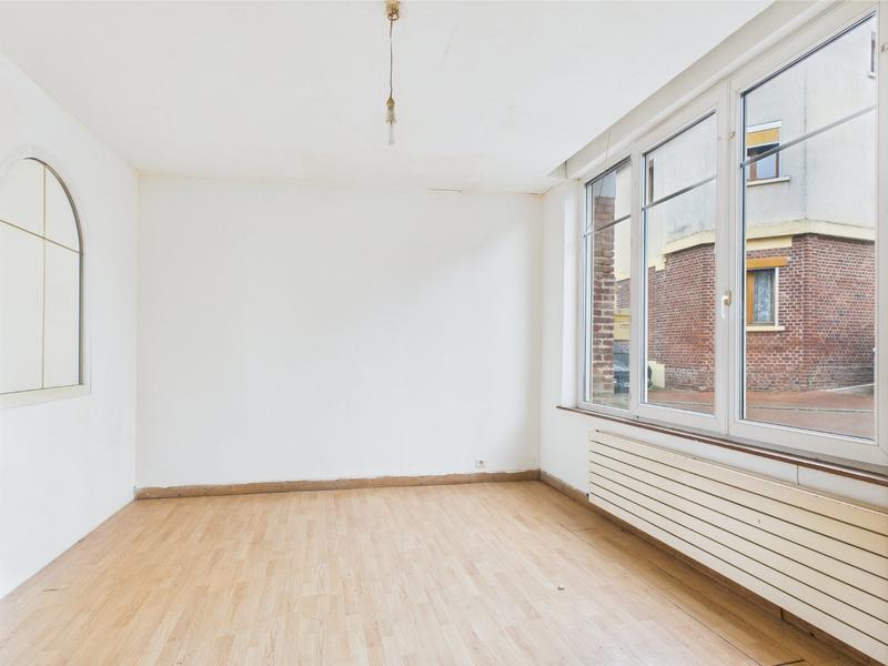 Maison - 180 m² - 8 pièces