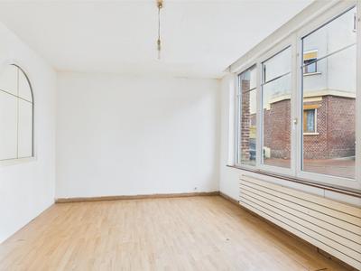 Maison - 180 m² - 8 pièces