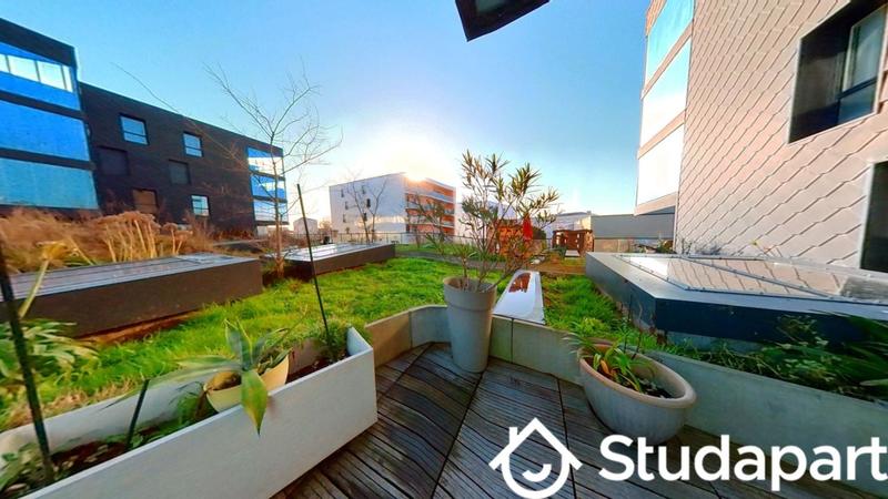 Chambre - 11 m² - 1 pièce