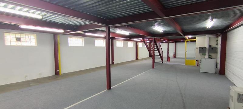 Local commercial - 380 m² - 2 pièces