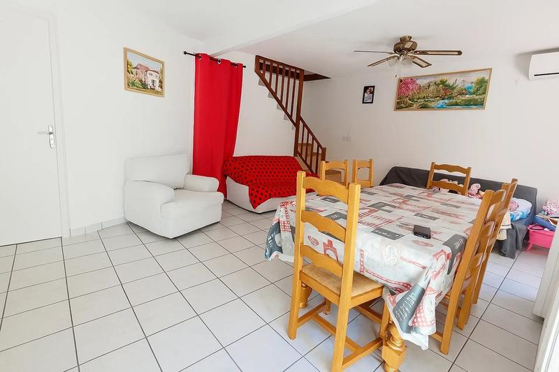 Maison - 93 m² - 4 pièces
