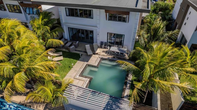 Villa - 377 m² - 7 pièces