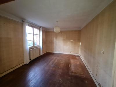 Maison - 99 m² - 5 pièces