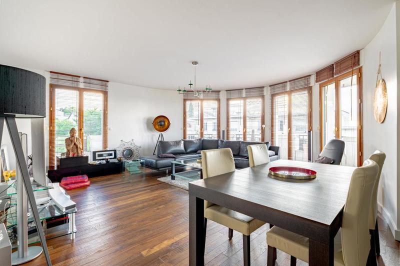 Appartement - 81 m² - 3 pièces