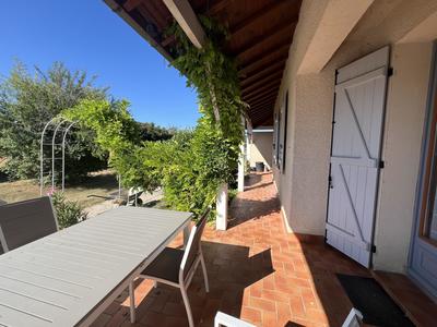 Maison - 256 m² - 7 pièces