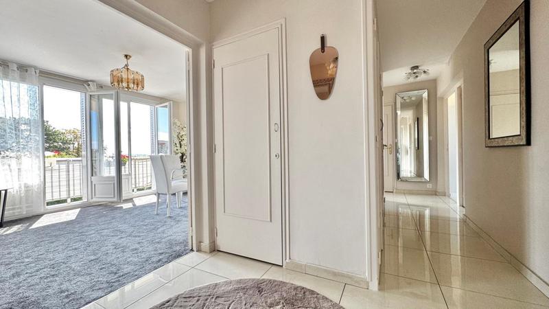 Appartement - 84 m² - 5 pièces