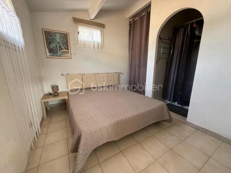 Propriété - 400 m² - 8 pièces