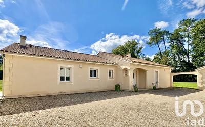 Maison - 224 m² - 8 pièces