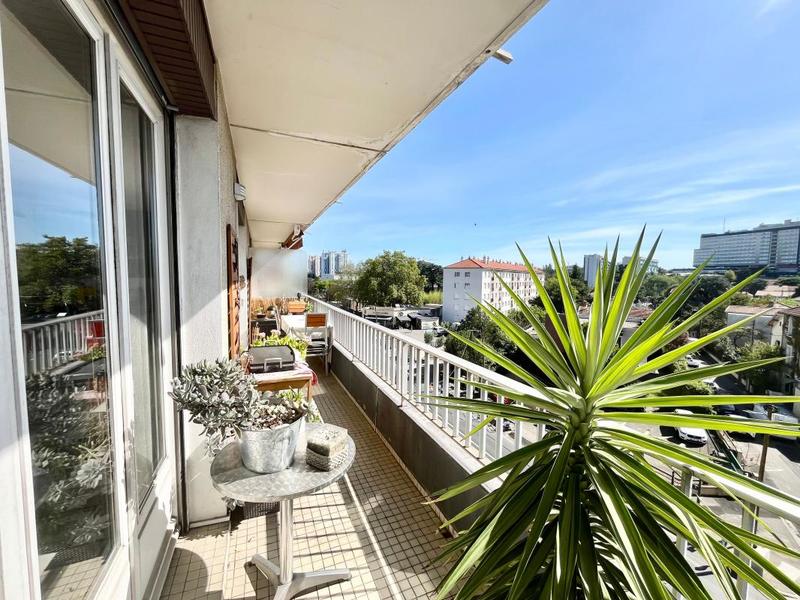 Appartement - 92 m² - 3 pièces