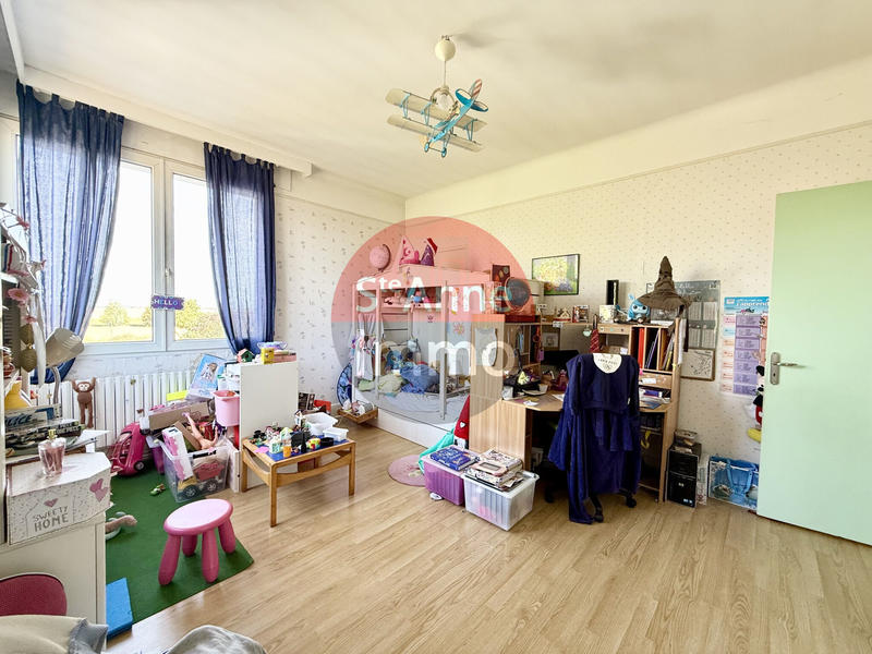 Maison - 205 m² - 8 pièces