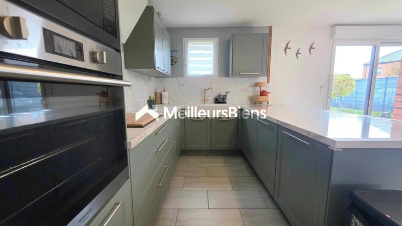 Maison - 96 m² - 4 pièces