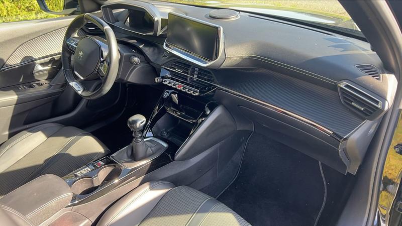 Peugeot 2008 1.2 PureTech 130 Gt Line - Entretien constructeur Toit ouvrant