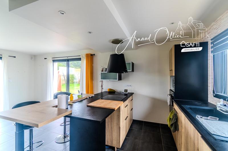 Maison - 107 m² - 5 pièces