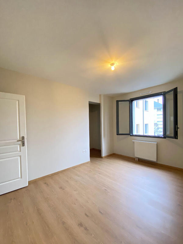 Appartement - 93 m² - 3 pièces