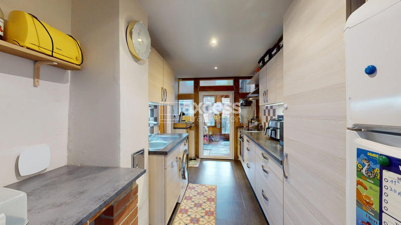 Maison - 80 m² - 4 pièces