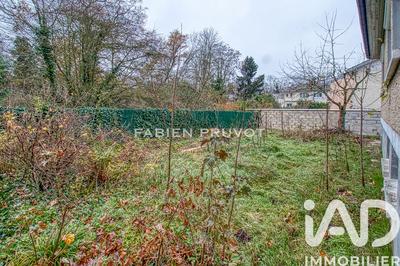 Maison - 92 m² - 5 pièces