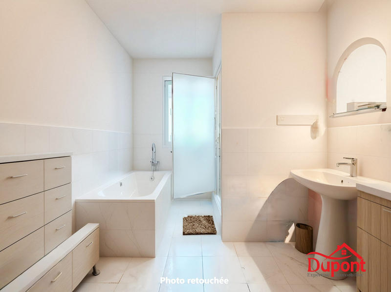 Maison - 138 m² - 7 pièces