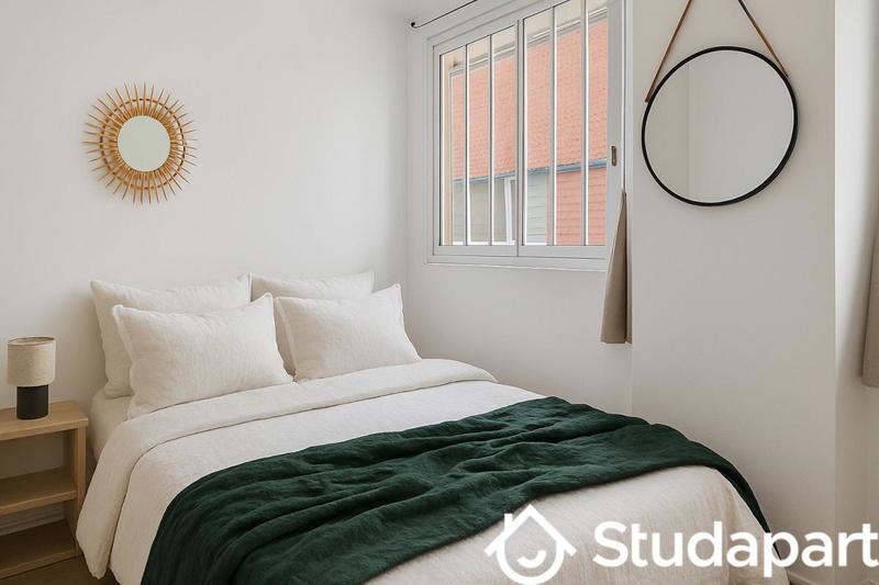 Chambre - 11 m² - 1 pièce