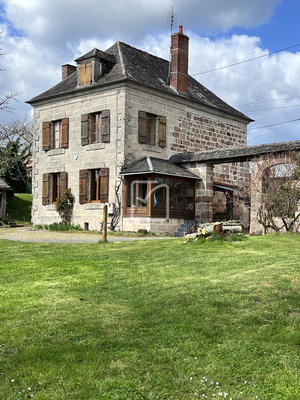 Maison - 110 m² - 6 pièces