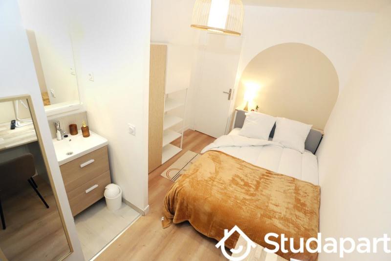 Chambre - 10 m² - 1 pièce