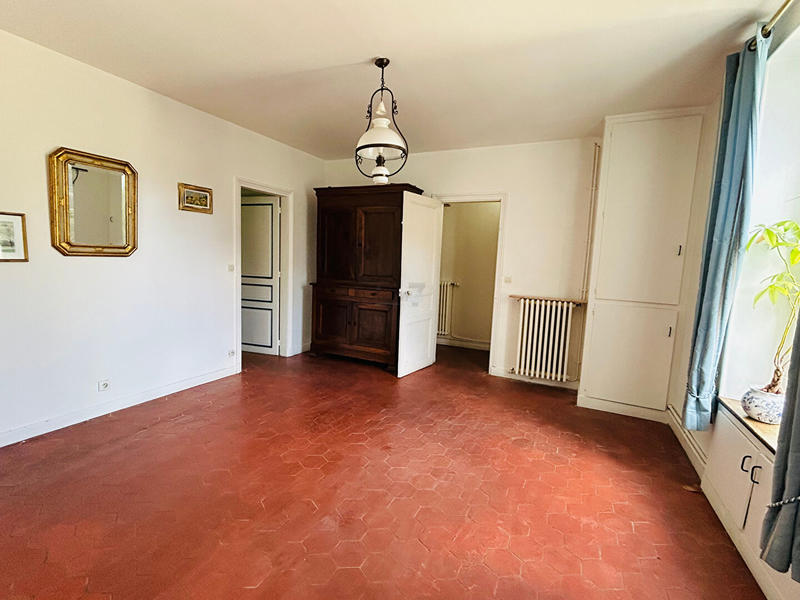 Maison - 216 m² - 6 pièces