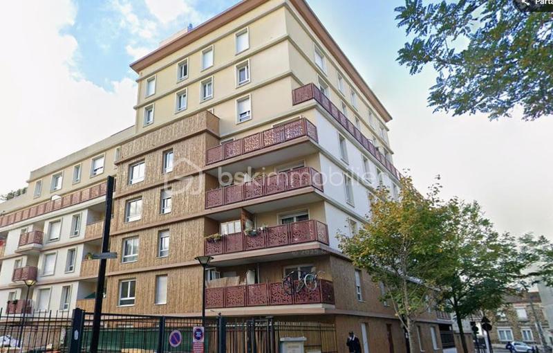 Appartement - 98 m² - 5 pièces