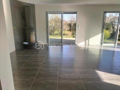 Maison - 196 m² - 6 pièces