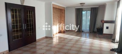 Maison - 190 m² - 5 pièces