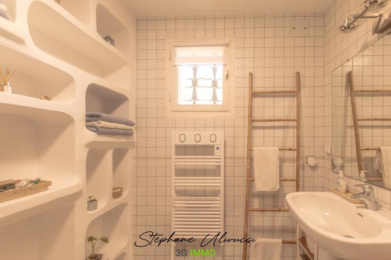 Maison d'architecte - 263 m² - 9 pièces