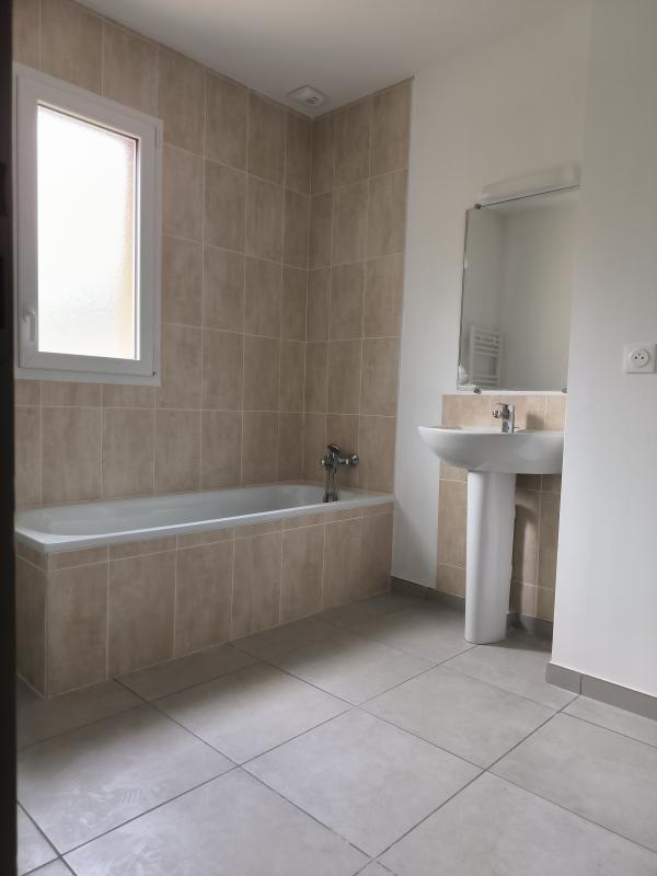 Maison jumelée - 84 m² - 4 pièces