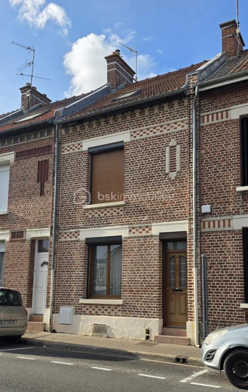 Maison - 90 m² - 4 pièces