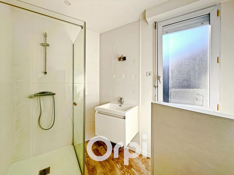 Immeuble - 77 m² - 2 pièces