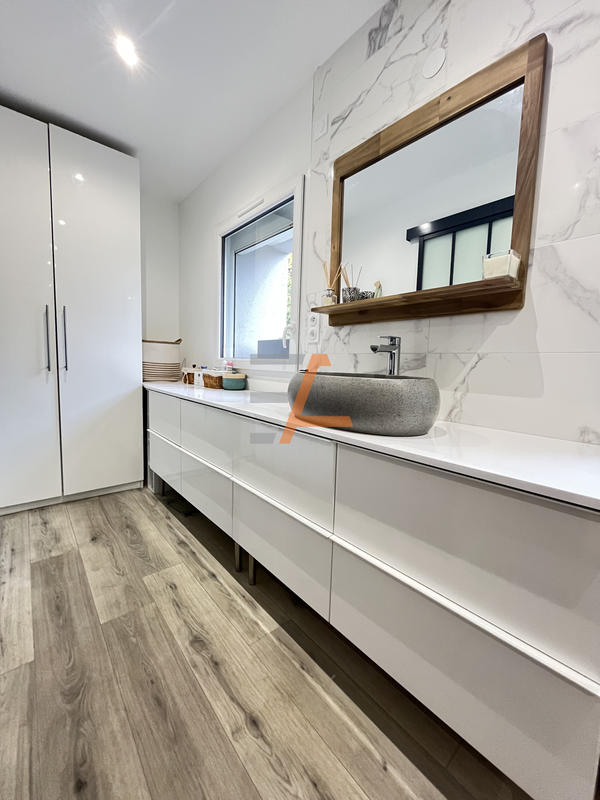 Maison - 130 m² - 4 pièces