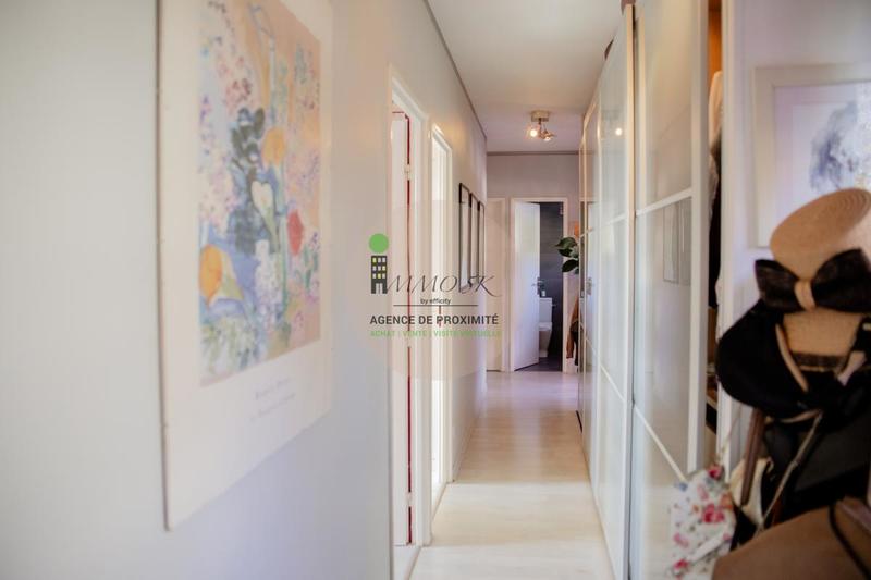 Appartement - 105 m² - 5 pièces