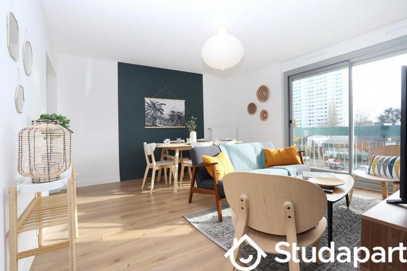 Chambre - 11 m² - 1 pièce