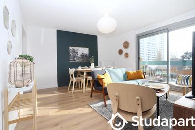 Chambre - 11 m² - 1 pièce