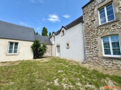 Maison - 369 m² - 10 pièces