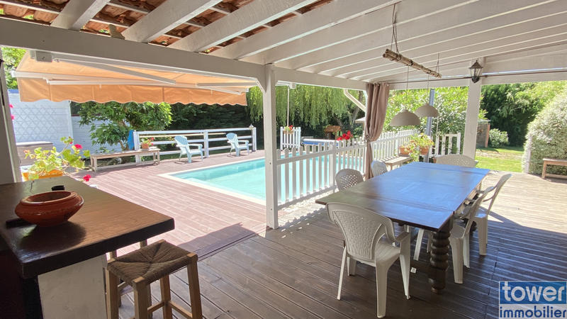 Villa - 137 m² - 6 pièces