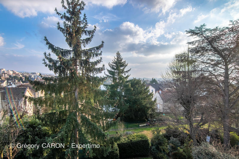 Maison - 149 m² - 8 pièces