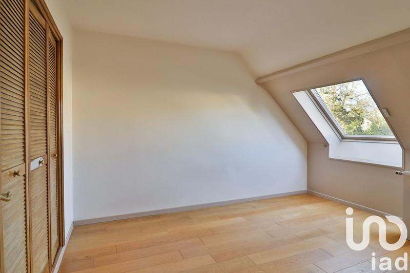 Maison - 201 m² - 6 pièces