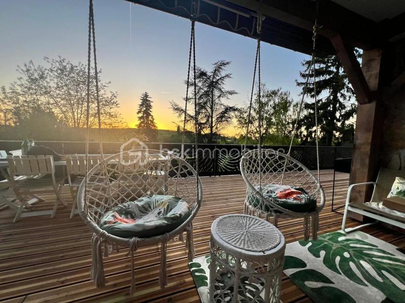 Demeure - 310 m² - 8 pièces